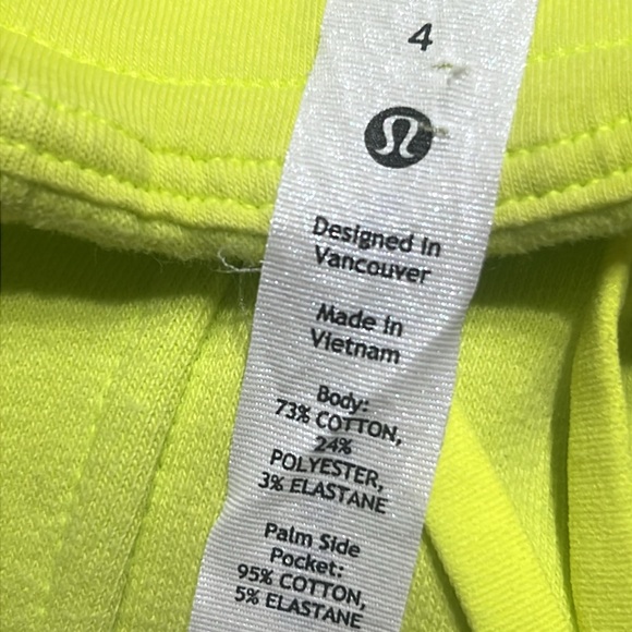 Lululemon Women Sz 4 Loungeful High-Rise Fleece Short 4" Electric Lemon - Picture 6 of 12